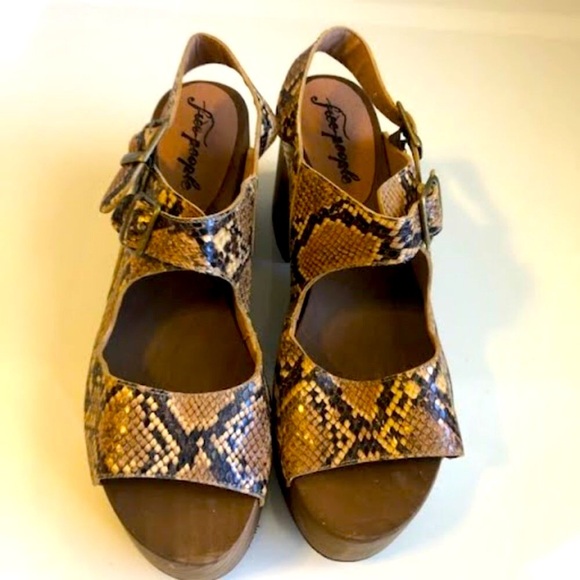 New FREE PEOPLE Belem Clogs Snake Print Chunky Platform Sandal 8.5 MSRP $168 - Picture 4 of 8